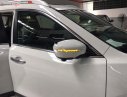 Nissan X trail SL Luxury 2018 - Bán ô tô Nissan X trail SL Luxury năm sản xuất 2018, màu trắng sang trọng 