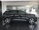 Peugeot 3008 2018 - Cần bán xe Peugeot 3008 đời 2018, màu đen bảo hiểm thân vỏ 2 chiều