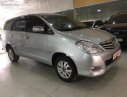 Toyota Innova G 2010 - Cần bán gấp Toyota Innova G 2010, màu bạc số sàn