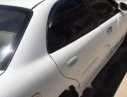 Daewoo Nubira 2002 - Cần bán gấp Daewoo Nubira sản xuất năm 2002, màu trắng
