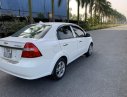 Chevrolet Aveo 2016 - Gia đình cần bán Chevrolet Aveo 2016, xe đi hơn 3 vạn km. Đẹp như mới, giá rẻ