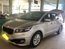 Kia Sedona AT 2014 - Bán xe Kia Sedona AT đời 2014, màu bạc số tự động, giá chỉ 955 triệu