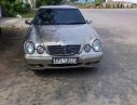 Mercedes-Benz E class E240 2000 - Cần bán xe Mercedes E240 2000 số sàn, giá 205tr