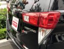 Toyota Innova  Venturer  2017 - Cần bán Toyota Innova Venturer đời 2017, màu đen mới chạy 5.600 km