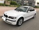 BMW 3 Series 318i 2004 - Bán BMW 3 Series 318i đời 2004, màu trắng số tự động, giá chỉ 280 triệu