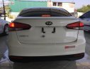 Kia Cerato 1.6 MT 2016 - Cần bán gấp Kia Cerato 1.6 MT đời 2016, màu trắng còn mới, giá 485tr