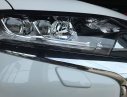 Mitsubishi Outlander 2.0 2018 - " Hot " cần Mitsubishi Outlander 2.0 sản xuất năm 2018, màu trắng, giao ngay, LH: Yến 0968.660. 828