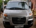 Hyundai Starex  MT 2006 - Cần bán lại xe Hyundai Starex MT 2006, màu bạc, xe còn rất tốt, nhà ít đi