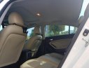 Kia Cerato 1.6AT 2017 - Bán xe Kia Cerato 1.6 AUTO sản xuất:2017,màu trắng,gia đình sử dụng kỹ mới 99%.
