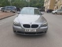 BMW 5 Series 525i 2004 - Cần bán xe BMW 5 Series sản xuất năm 2004, màu xám (ghi)