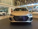 Hyundai Elantra 2018 - Cần bán lại xe Hyundai Elantra sản xuất 2018, màu vàng, 729 triệu
