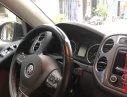 Volkswagen Tiguan 2012 - Bán Volkswagen Tiguan năm 2013, màu đen, nhập khẩu nguyên chiếc xe gia đình