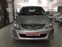 Toyota Innova G 2010 - Bán Toyota Innova G sản xuất 2010, màu bạc số sàn, 445tr