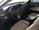 Mercedes-Benz E class 2012 - Cần bán gấp Mercedes 2012, màu trắng, giá tốt 