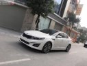 Kia Optima 2.0 2015 - Cần bán lại xe Kia Optima 2.0 sản xuất 2015, màu trắng, xe nhập như mới 