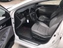 Hyundai Sonata 2011 - Cần bán xe Hyundai Sonata năm 2011, màu trắng, nhập khẩu nguyên chiếc, 568 triệu