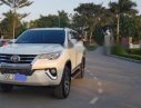 Toyota Fortuner 4x4AT 2017 - Bán Toyota Fortuner 4x4AT năm 2017, màu trắng