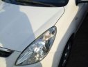 Hyundai i20 2010 - Bán ô tô Hyundai i20 năm sản xuất 2010, màu trắng, nhập khẩu nguyên chiếc