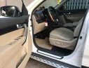 Kia Sorento 2.4 2016 - Cần bán Kia Sorento 2.4 năm sản xuất 2016, màu trắng