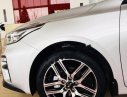 Kia Cerato 1.6 AT 2018 - Bán Kia Cerato 1.6 AT năm sản xuất 2018, màu bạc giá cạnh tranh