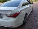 Hyundai Sonata 2.0 AT 2013 - Bán Hyundai Sonata 2.0 AT đời 2013, màu trắng, xe nhập, số tự động 