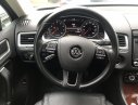 Volkswagen Touareg 3.6 AT 2016 - Nhà đi cần bán Volkwagen Touareg 3.6 AT gầm cao, mới đi 14.600km. Xe lái mạnh, đã, đầm chắc, bao test hãng, tặng bảo hiểm