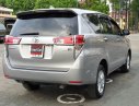 Toyota Innova E 2018 - Bán Toyota Innova E 2018, màu bạc