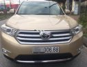 Toyota Highlander SE 2.7 2011 - Bán Toyota Highlander SE 2.7 đời 2011, màu vàng, nhập khẩu nguyên chiếc