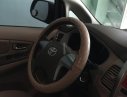 Toyota Innova E 2016 - Bán xe Toyota Innova E đời 2016, màu kem (be)