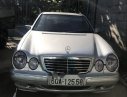 Mercedes-Benz E class  E240 2001 - Cần bán Mercedes E240 đời 2001, màu bạc