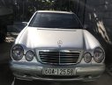 Mercedes-Benz E class  E240  2001 - Cần bán lại xe Mercedes E240 đời 2001, màu bạc, nhập khẩu, 190tr
