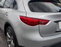 Infiniti QX70   2016 - Cần tiền bán gấp xe Infiniti QX70 2016, xe màu bạc