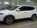 Nissan X trail SV 2016 - Nissan Biên Hoà thanh lý xe Xtrail 2 cầu 2.5 SV, giá ra đi 950tr (màu trắng)