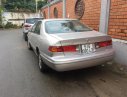 Toyota Camry GLI 2001 - Bán xe Toyota Camry GlI năm sản xuất 2001, màu hồng