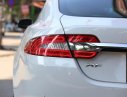 Jaguar XF 2013 - Bán xe Jaguar XF màu trắng, nội thất da bò model 2014, đăng ký lần đầu 2016