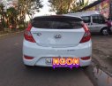 Hyundai Accent  Blue 2016 - Cần bán gấp Hyundai Accent Blue đời 2016, màu trắng, nhập khẩu nguyên chiếc, giá tốt