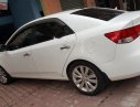 Kia Forte 2013 - Bán xe Kia Forte sản xuất năm 2013, màu trắng chính chủ, giá tốt