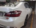 Honda Accord 2.4 AT 2016 - Bán ô tô Honda Accord 2.4 AT đời 2016, màu trắng, nhập khẩu chính chủ