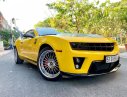 Chevrolet Camaro RS 2011 - Cần bán Chevrolet Camaro RS năm sản xuất 2011, màu vàng, xe nhập