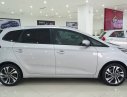 Kia Rondo GMT 2018 - Bán Kia Rondo số sàn, giá 609 triệu, trả trước 190 triệu, liên hệ: 0938.963.417 gặp Vinh