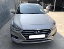 Hyundai Acent 1.4MT 2018 - Bán Accent 1.4MT bản gia đình 2018, màu vàng cát, siêu lướt, giá TL, hỗ trợ góp