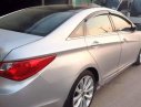 Hyundai Sonata  AT 2010 - Cần bán xe Hyundai Sonata AT 2010, màu bạc, xe đẹp