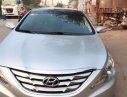 Hyundai Sonata  AT 2010 - Cần bán xe Hyundai Sonata AT 2010, màu bạc, xe đẹp