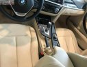 BMW 3 Series 320i  2017 - Cần bán BMW 320i năm sản xuất 2017, màu trắng, xe nhập