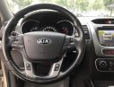 Kia Sorento 2017 - Cần bán lại xe Kia Sorento năm sản xuất 2017, màu nâu, giá chỉ 697 triệu