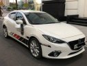 Mazda 3 2.0 2015 - Cần bán Mazda 3 2.0 đời 2015, màu trắng, giá tốt