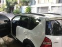 Nissan Livina 2010 - Gia đình bán Nissan Livina đời 2010, màu trắng, nhập khẩu
