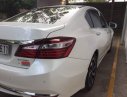 Honda Accord 2016 - Cần bán Honda Accord đời 2016, màu trắng