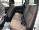 Toyota Hilux 2.4E 4x2 AT 2018 - Bán Toyota Hilux 2.4E 4x2AT 2018 màu trắng