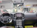 Toyota Land Cruiser VX.R 4.6 V8 2016 - Cần bán Toyota Land Cruiser VX.R 4.6 V8 đời 2017, màu đen, xe nhập